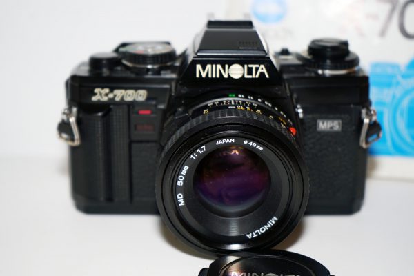 Minolta X700 Kamera kaufen - Gebrauchte SLR mit 50mm 1:1,7 Objektiv und 12 Monaten Gewährleistung! Jetzt kaufen!